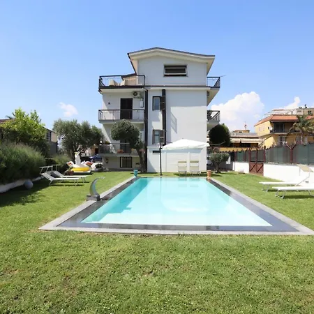 Pompei Pool Relax